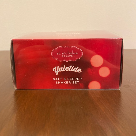 Snowman Hand Painted Salt & Pepper Shaker Set - Picture 5 of 7